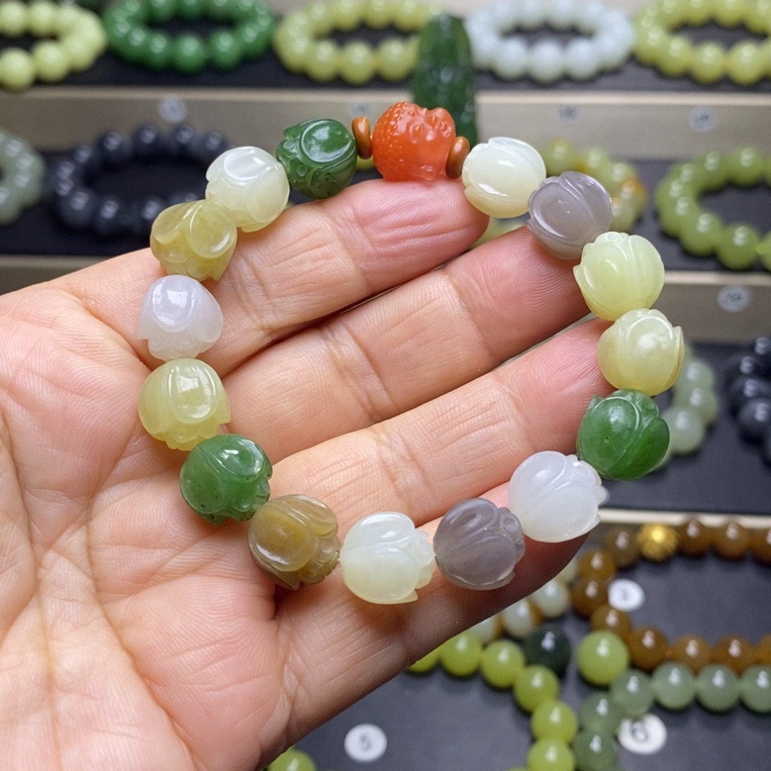 和田玉未镶嵌手串