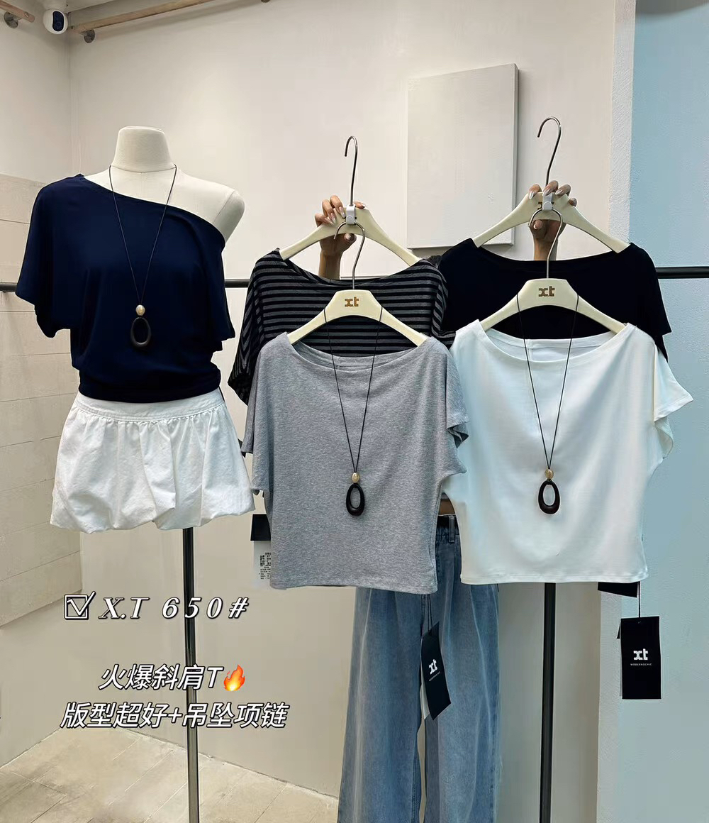 XT650夏季新款韩版设计感斜肩短款上衣百搭显瘦短袖T恤配项链吊坠