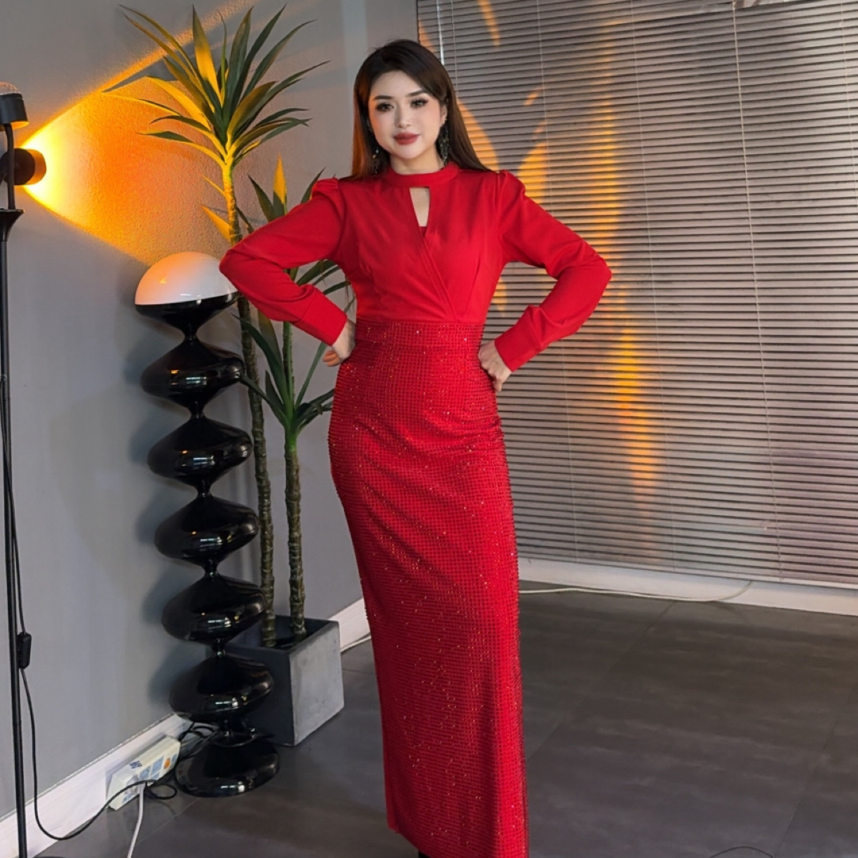 气质显瘦女人味十足高级感连衣裙