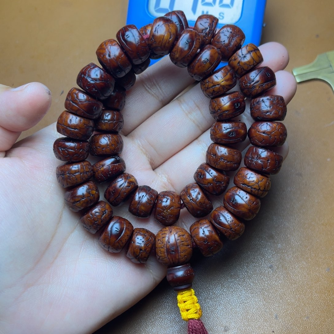 杨***宏颈饰玻璃啦啦啦啦啦