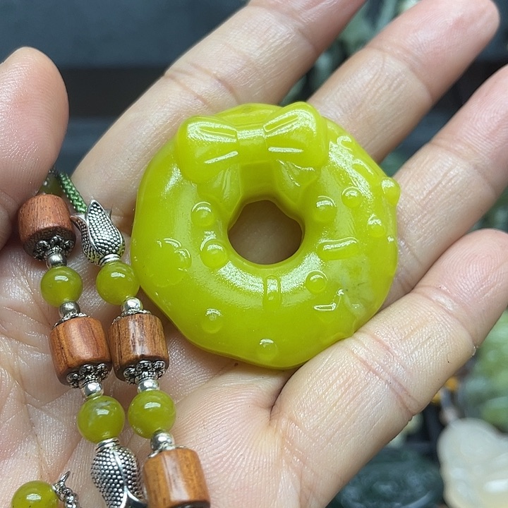 未镶嵌岫玉吊坠吊坠