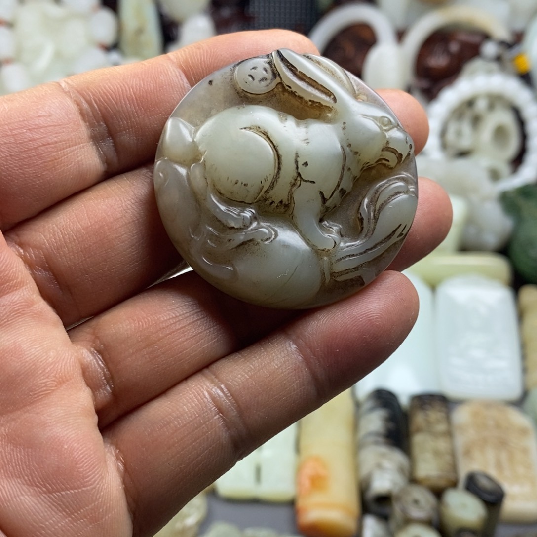和田玉（糖玉）未镶嵌颈饰