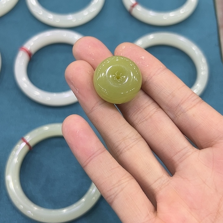 和田玉未镶嵌颈饰多样性发货