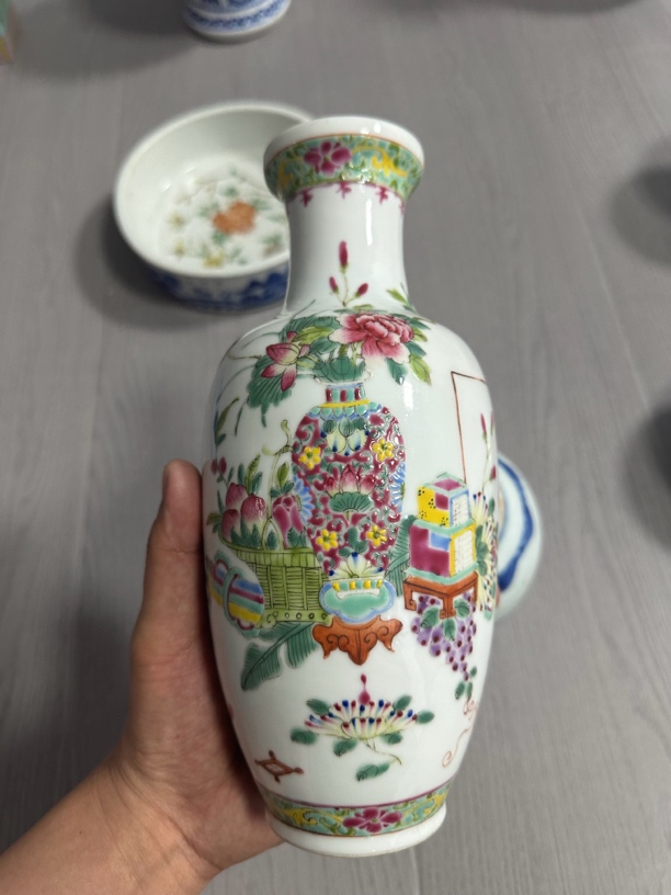 陶瓷工艺品粉彩瓶