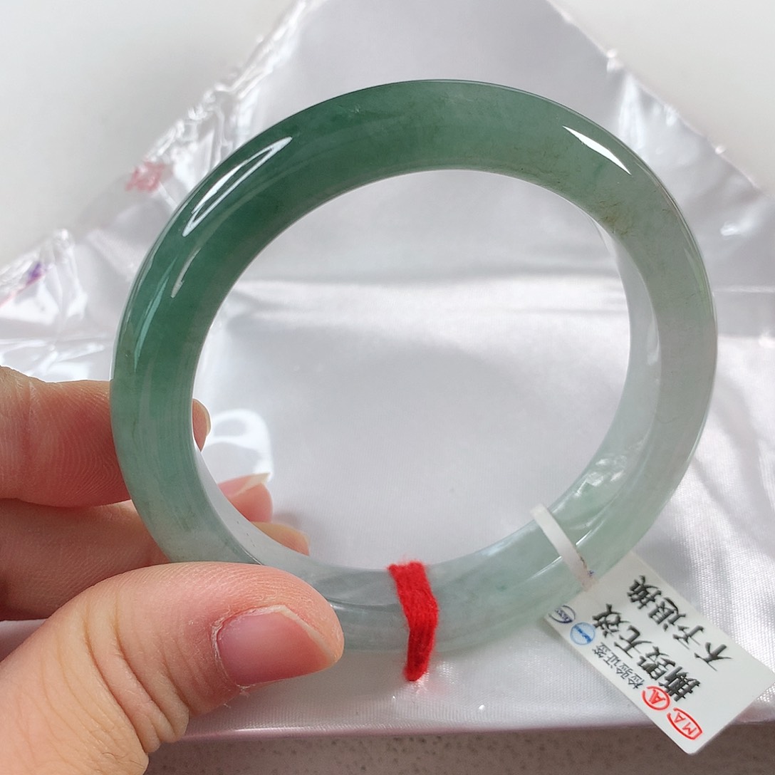 翡翠手镯未镶嵌①③②