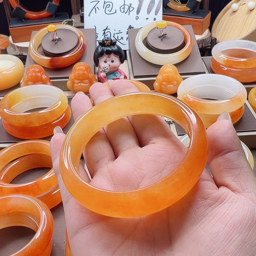石英质玉（黄龙玉）未镶嵌手镯包容福利62.2
