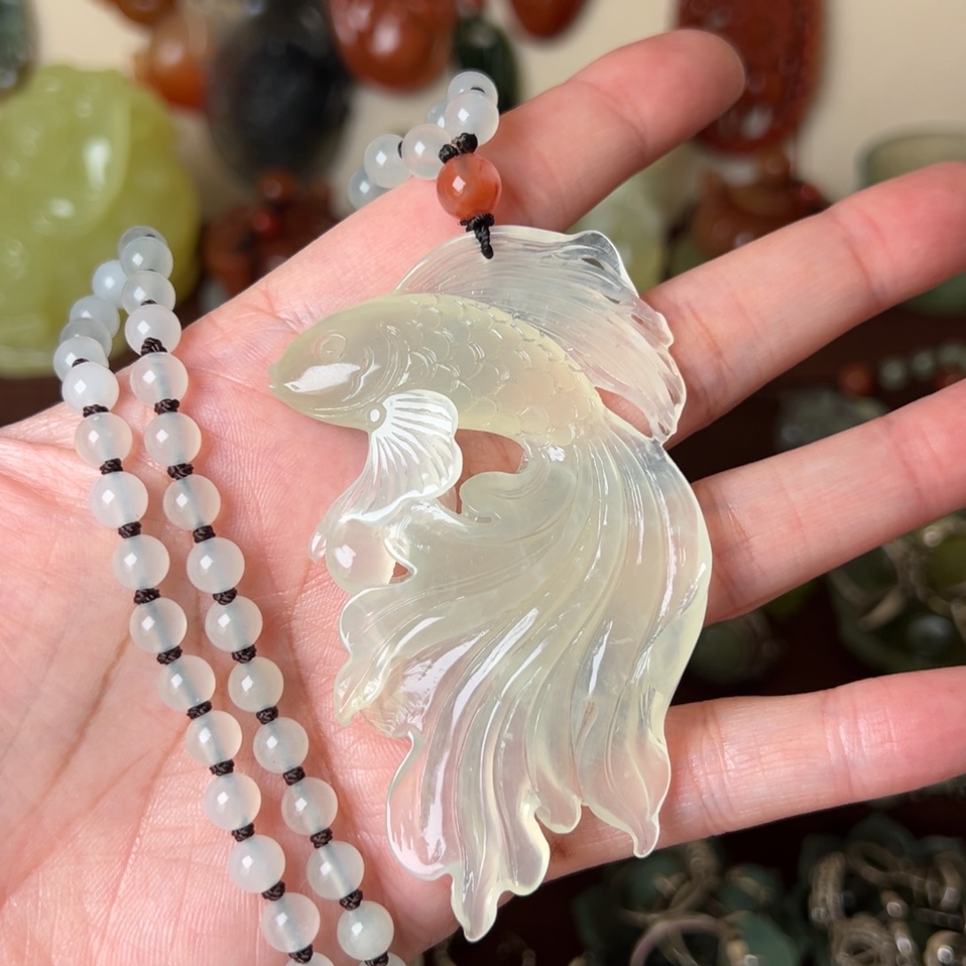 蛇纹石玉吊坠(赠链)未镶嵌爱**罗