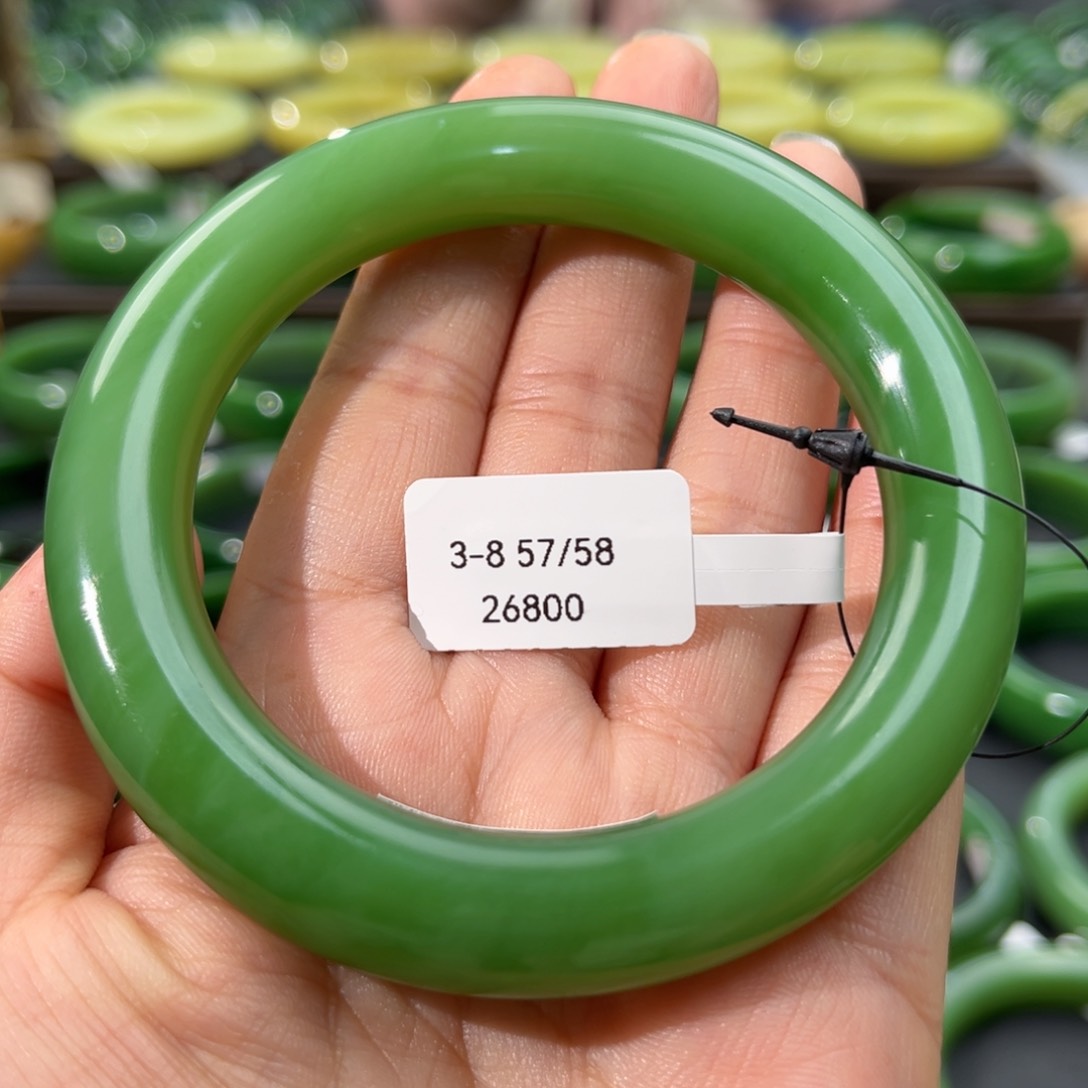 和田玉（碧玉）手镯未镶嵌