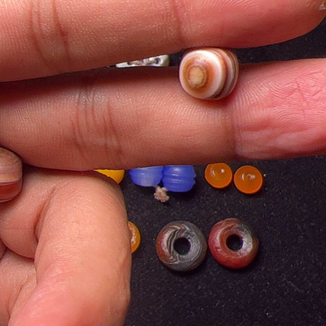 红***叶玛瑙/玉髓未镶嵌配饰