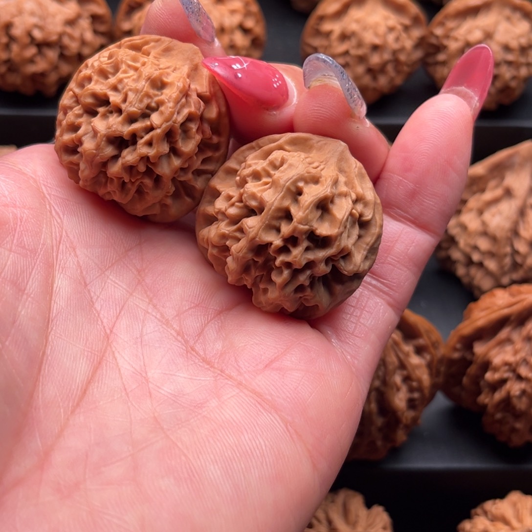 真****文玩核桃把件秦闷黄尖