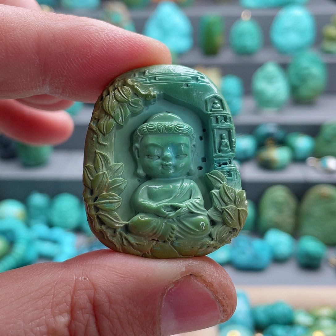 绿松石颈饰未镶嵌