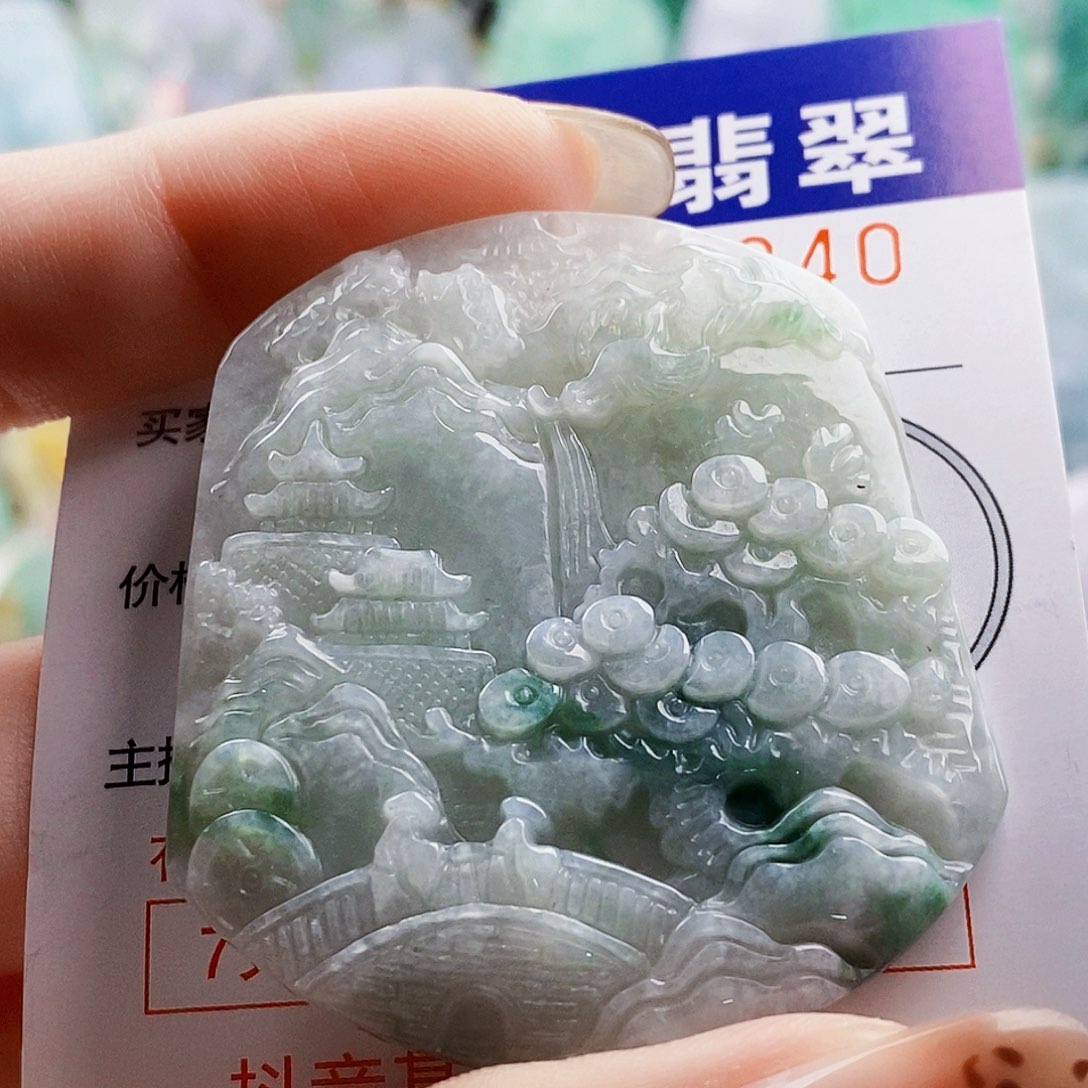 吊坠(不含链)未镶嵌翡翠