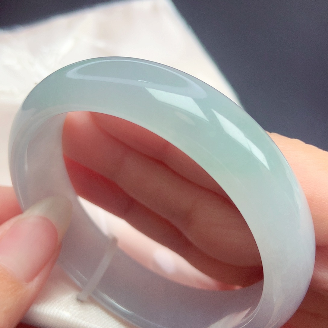 翡翠未镶嵌手镯55.6圈口