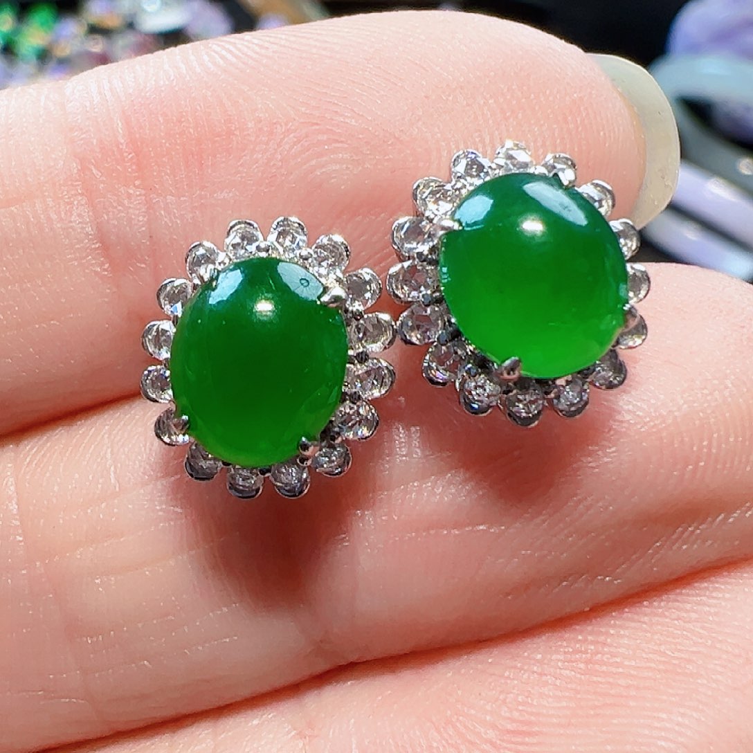 翡翠耳饰18K金镶嵌签收后24小时鉴赏期