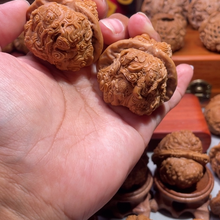 龙**猛蛤蟆头雕刻的四大菩萨
