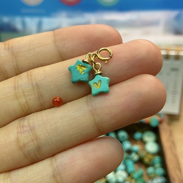 南红玛瑙未镶嵌珠宝奇石