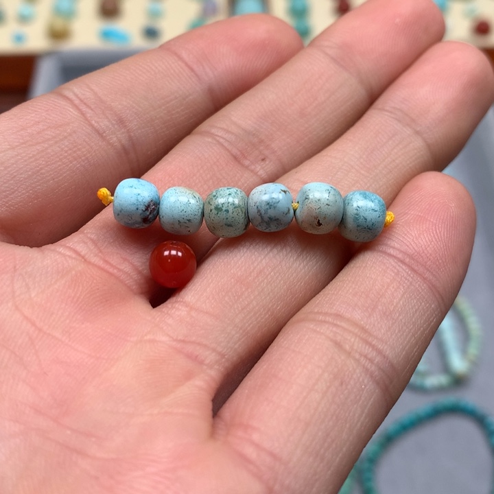 南红玛瑙配饰未镶嵌