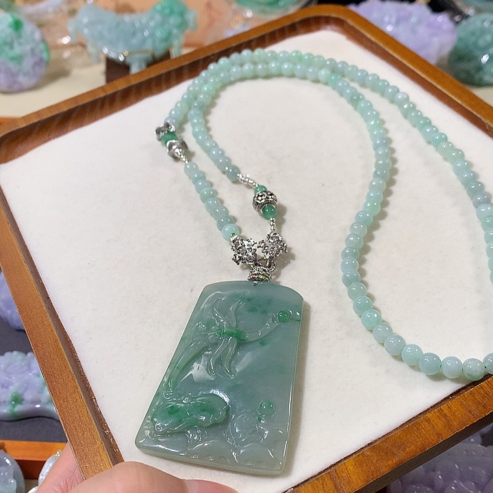 翡翠未镶嵌颈饰翡翠吊坠