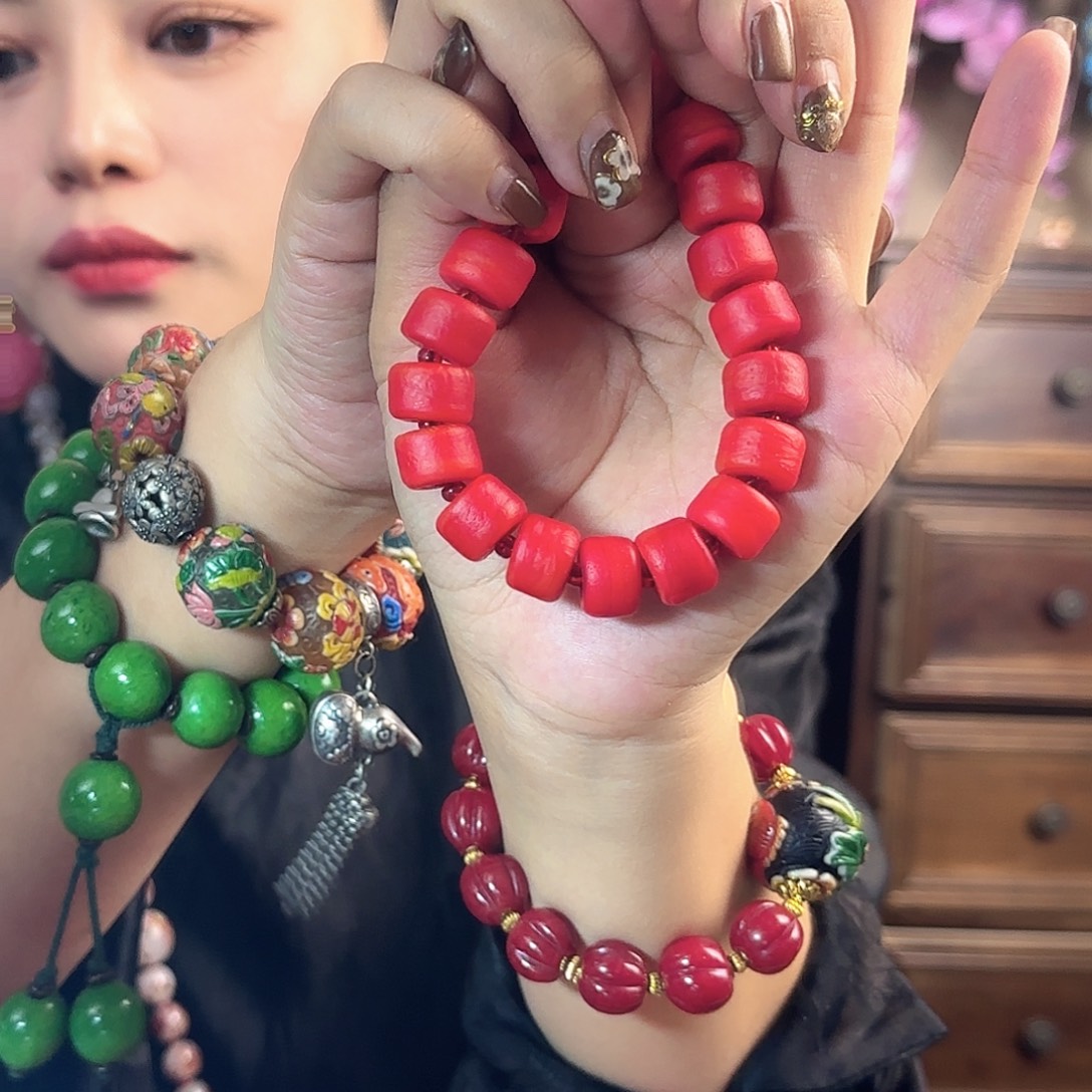 琉璃配饰老琉璃的故事是一个人的故事