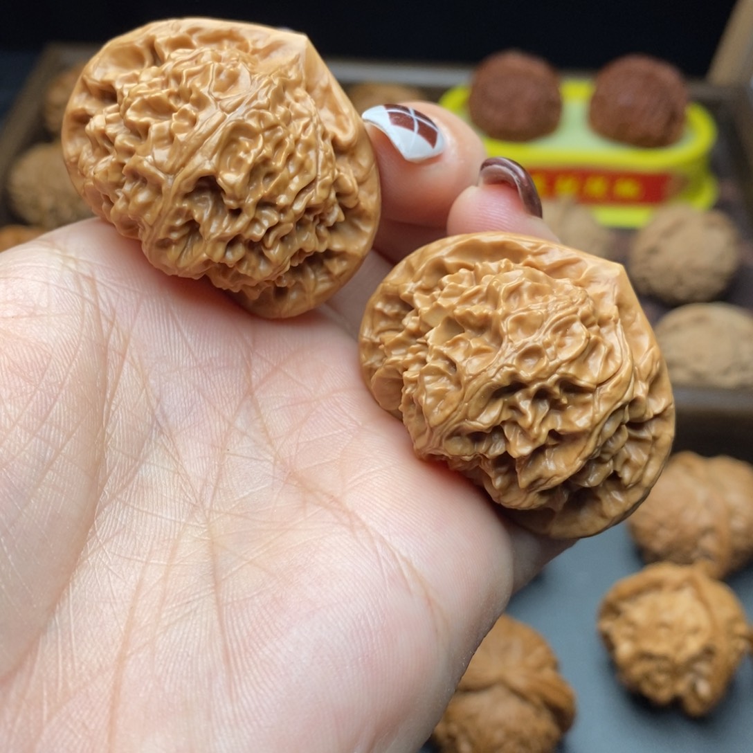 N***o文玩核桃把件宫灯