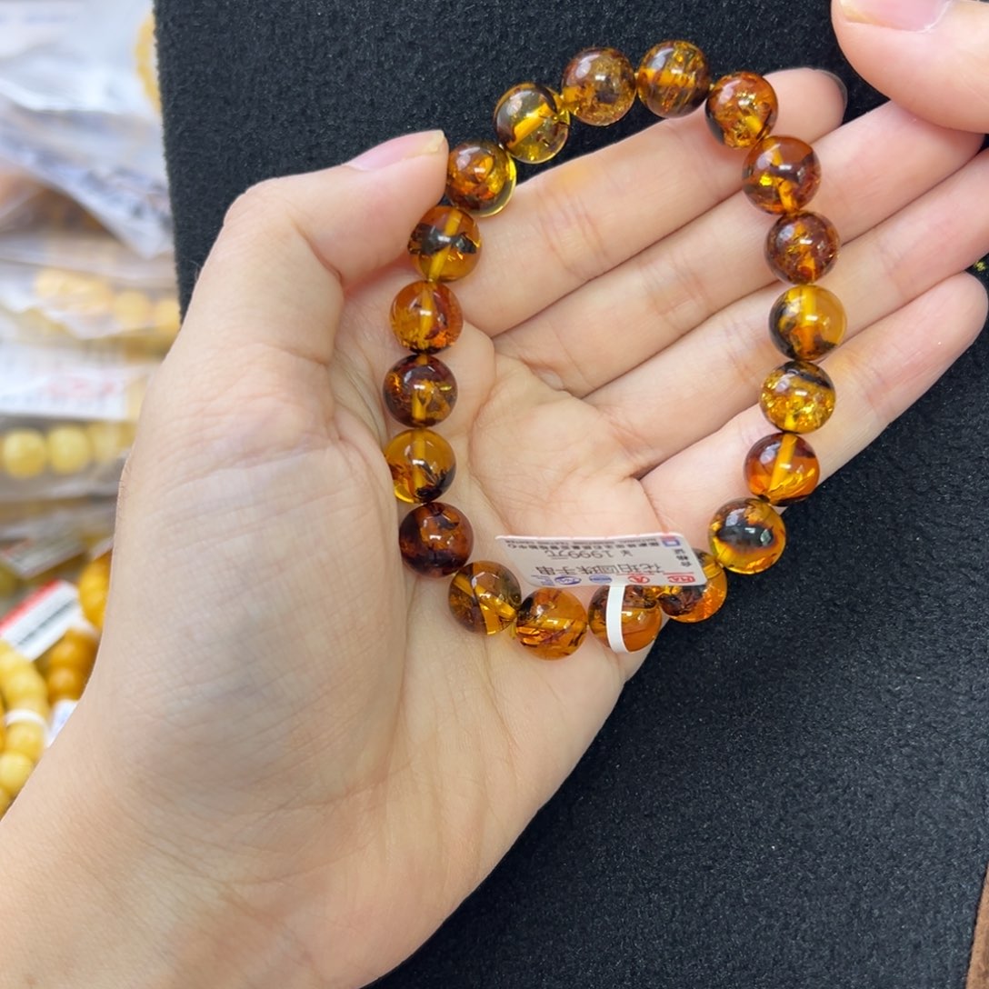 未镶嵌琥珀珠宝奇石