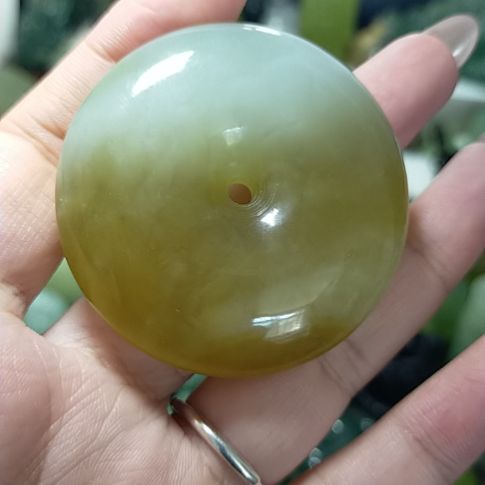 岫玉未镶嵌岫玉挂坠