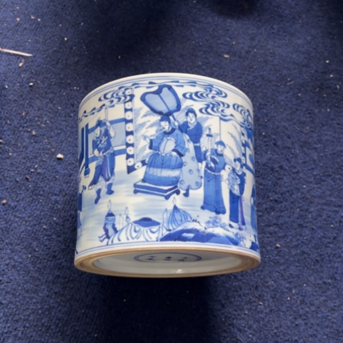 【闪购商品】翠毛蓝青花人物笔筒