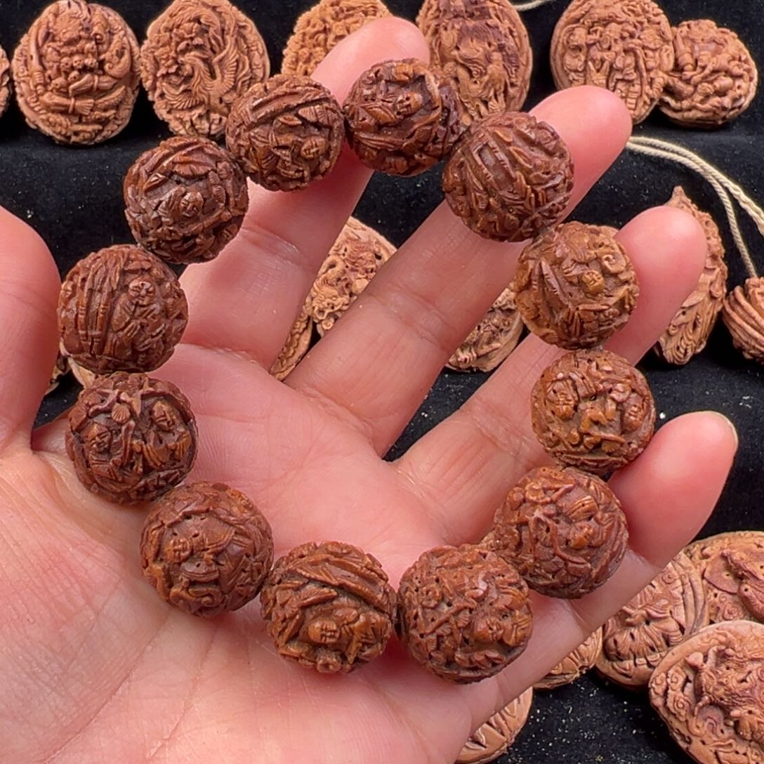 吊坠桃核桃核雕刻