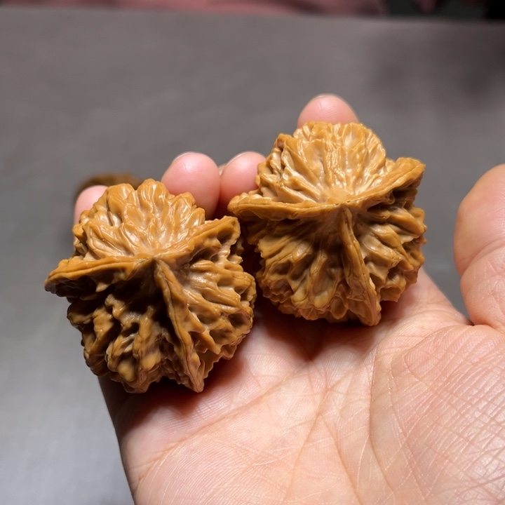 文玩核桃把件三棱4.7尺/8554