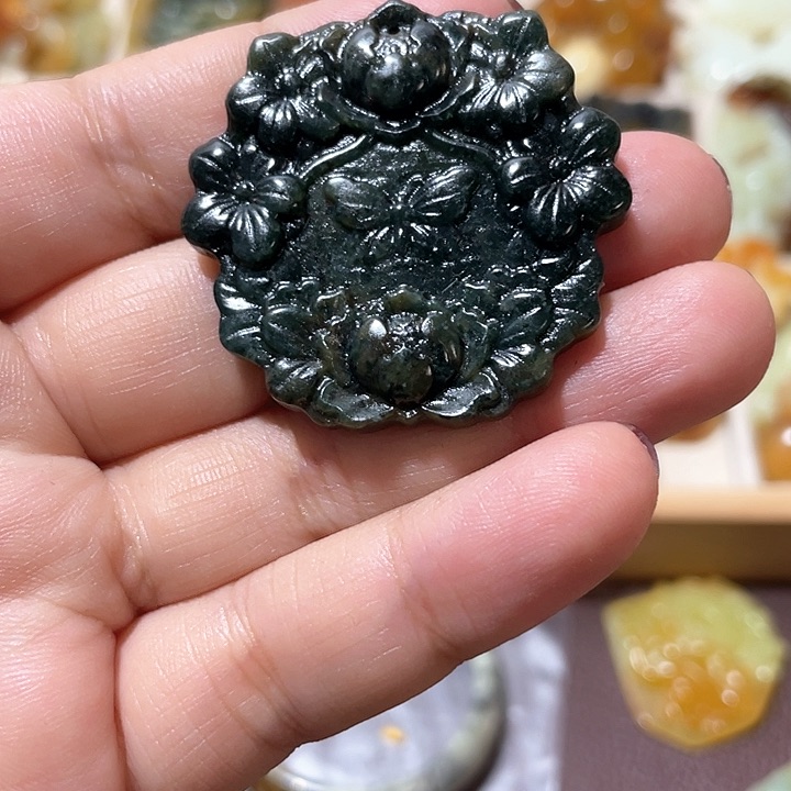 岫玉吊坠(不含链)未镶嵌