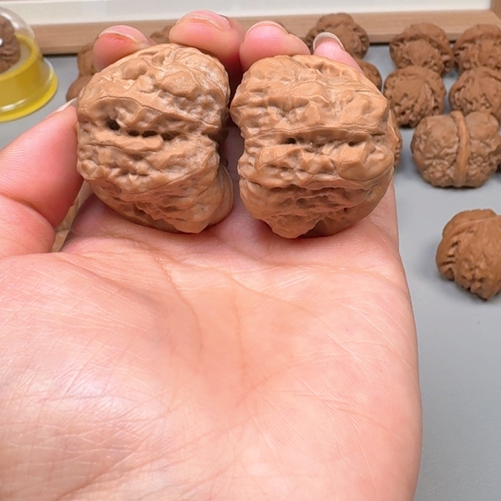 文玩核桃把件蛤蟆头