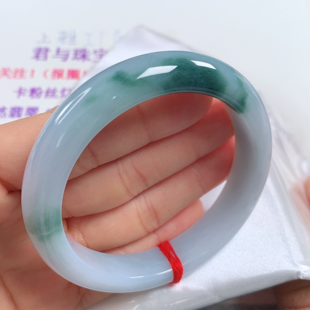 翡翠手镯未镶嵌 正圈①②②