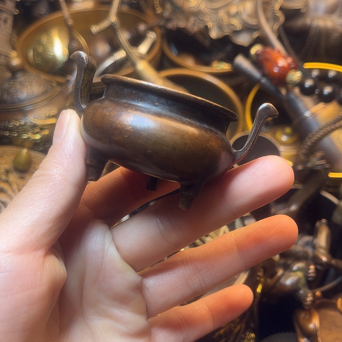 精美铜器工艺品等