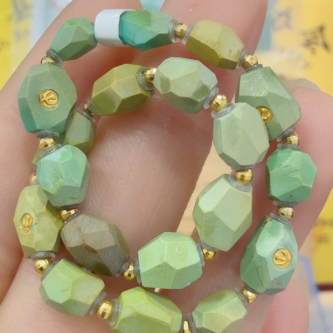 g***i绿松石未镶嵌珠宝奇石