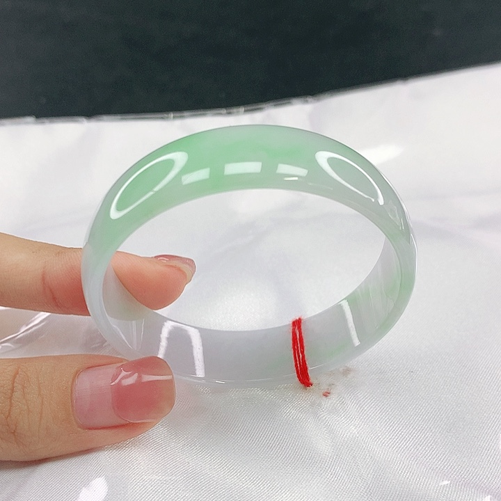 翡翠未镶嵌手镯圈49.2，05043