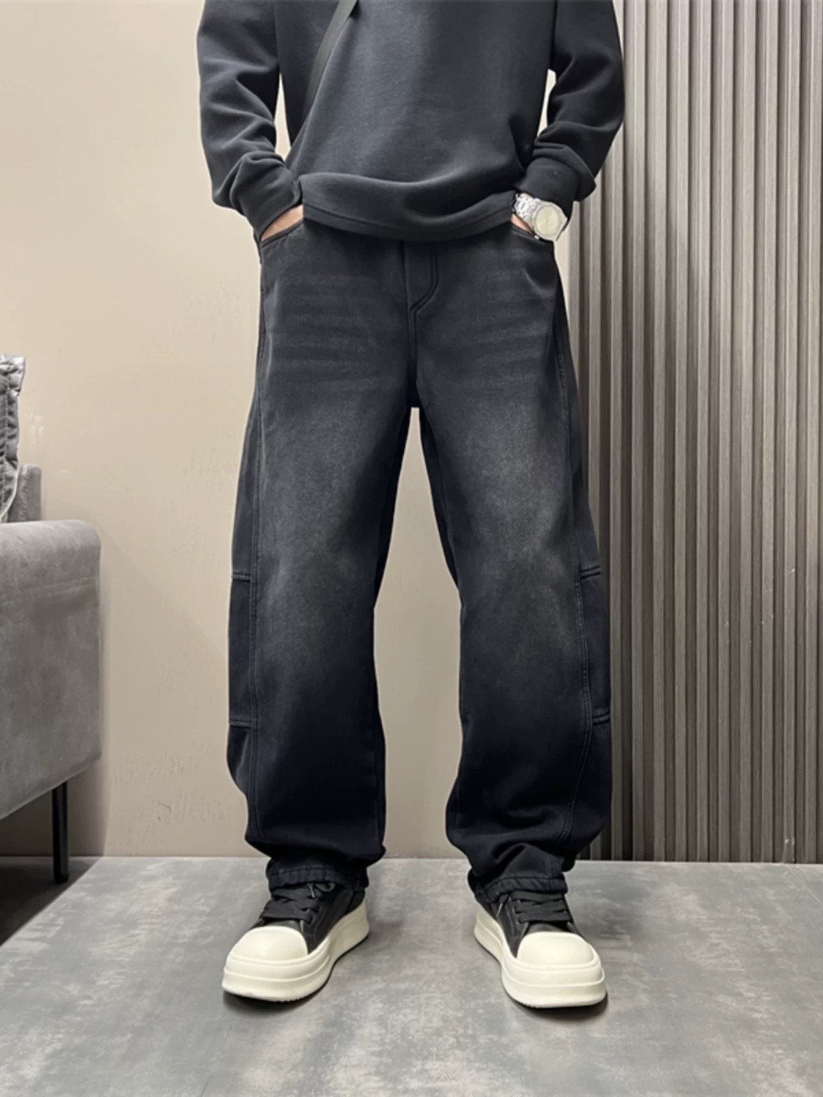 弯刀秋冬新款男牛仔裤美式潮牌复古牛仔裤男宽松直筒春秋长裤