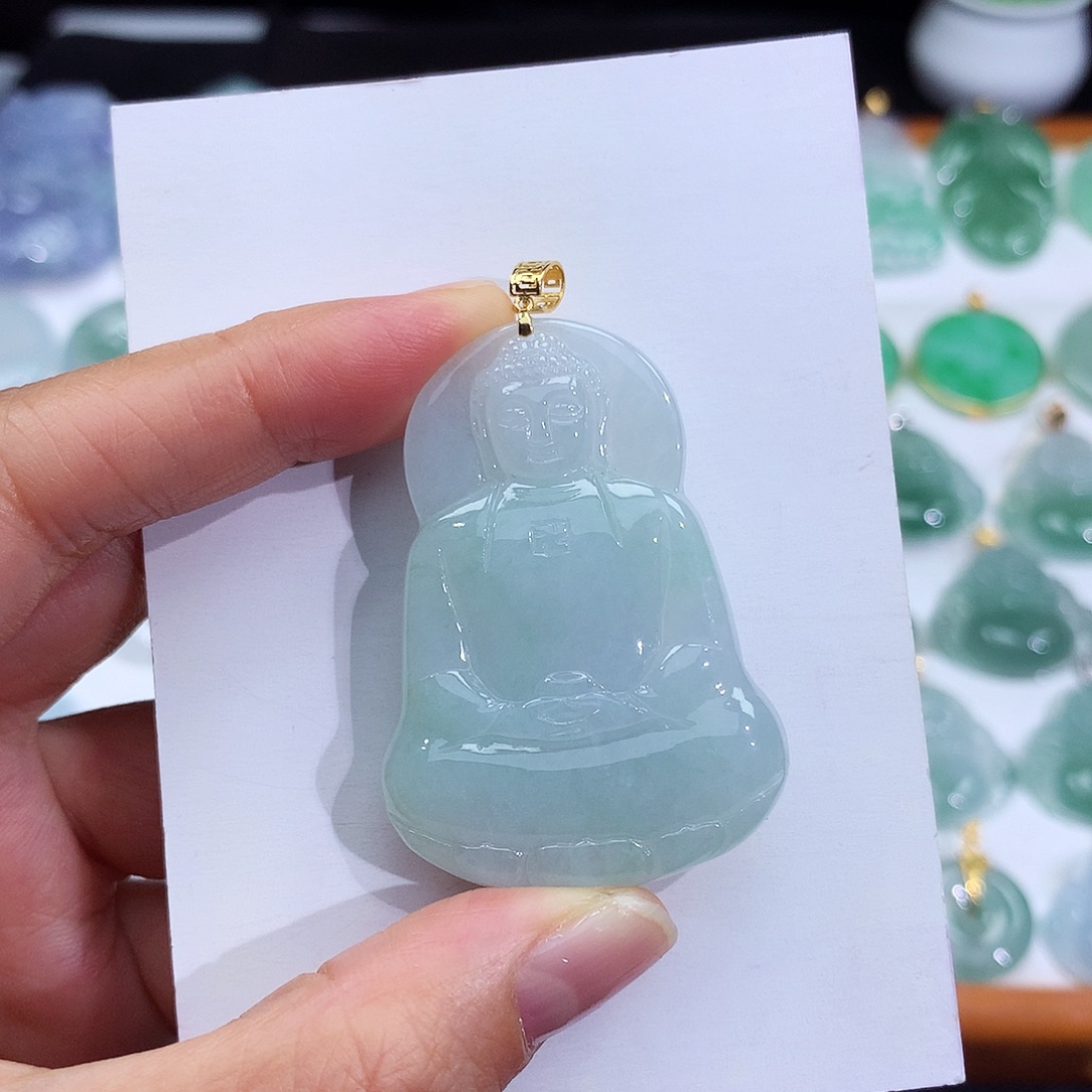 翡翠18K金镶嵌颈饰翡翠吊坠