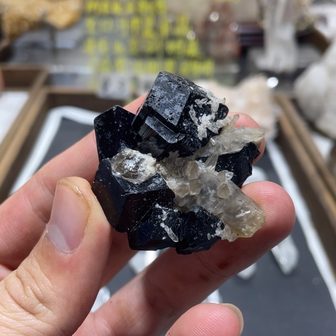 未镶嵌珠宝半成品水晶