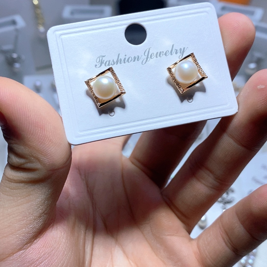 淡水珍珠耳饰未镶嵌