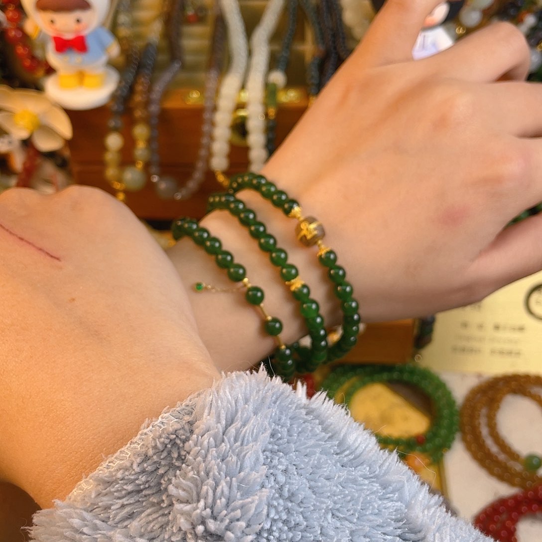 和田玉多圈手串未镶嵌