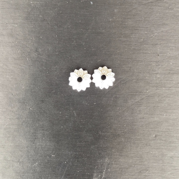 水晶手串未镶嵌925银花托一对