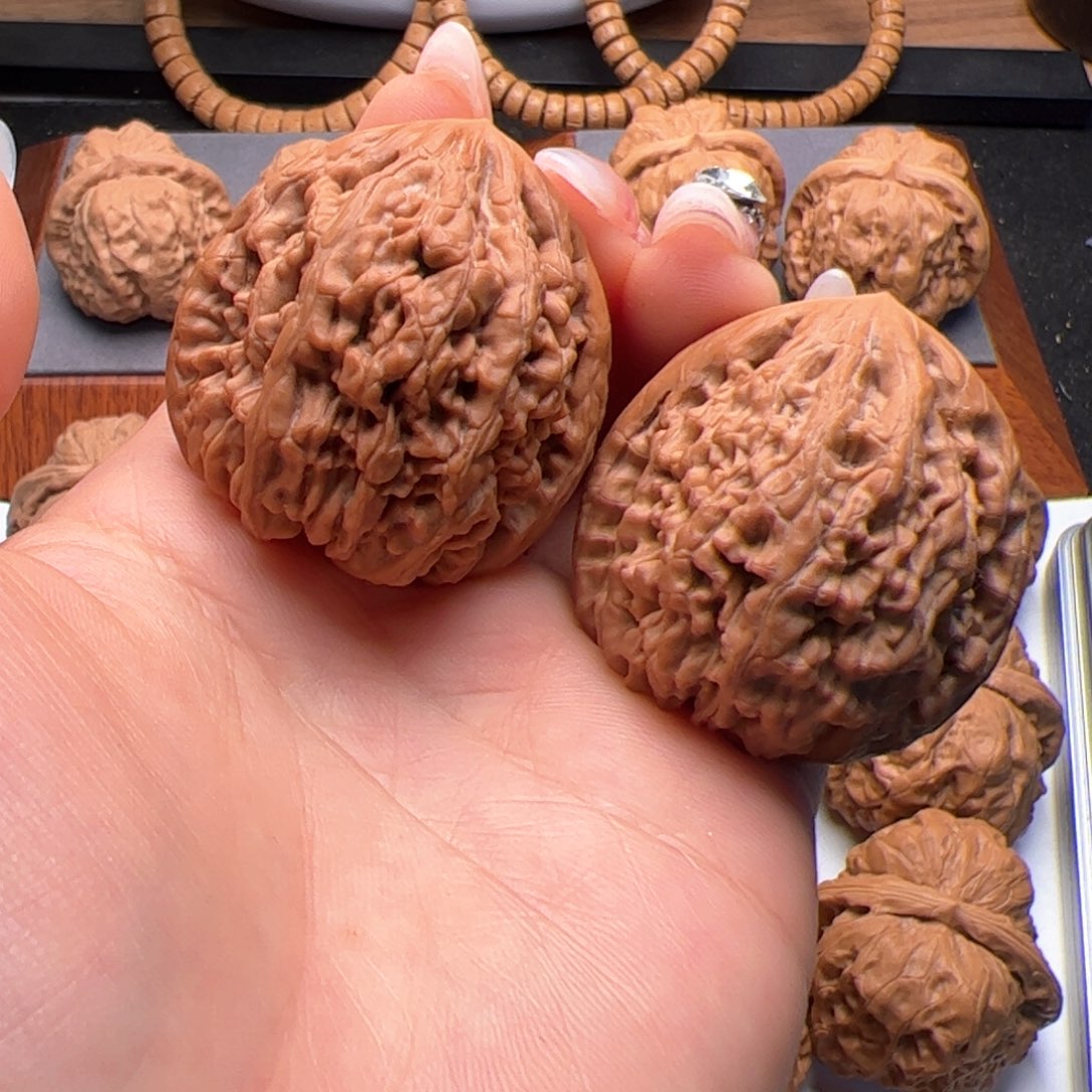 文玩核桃把件虎头王38