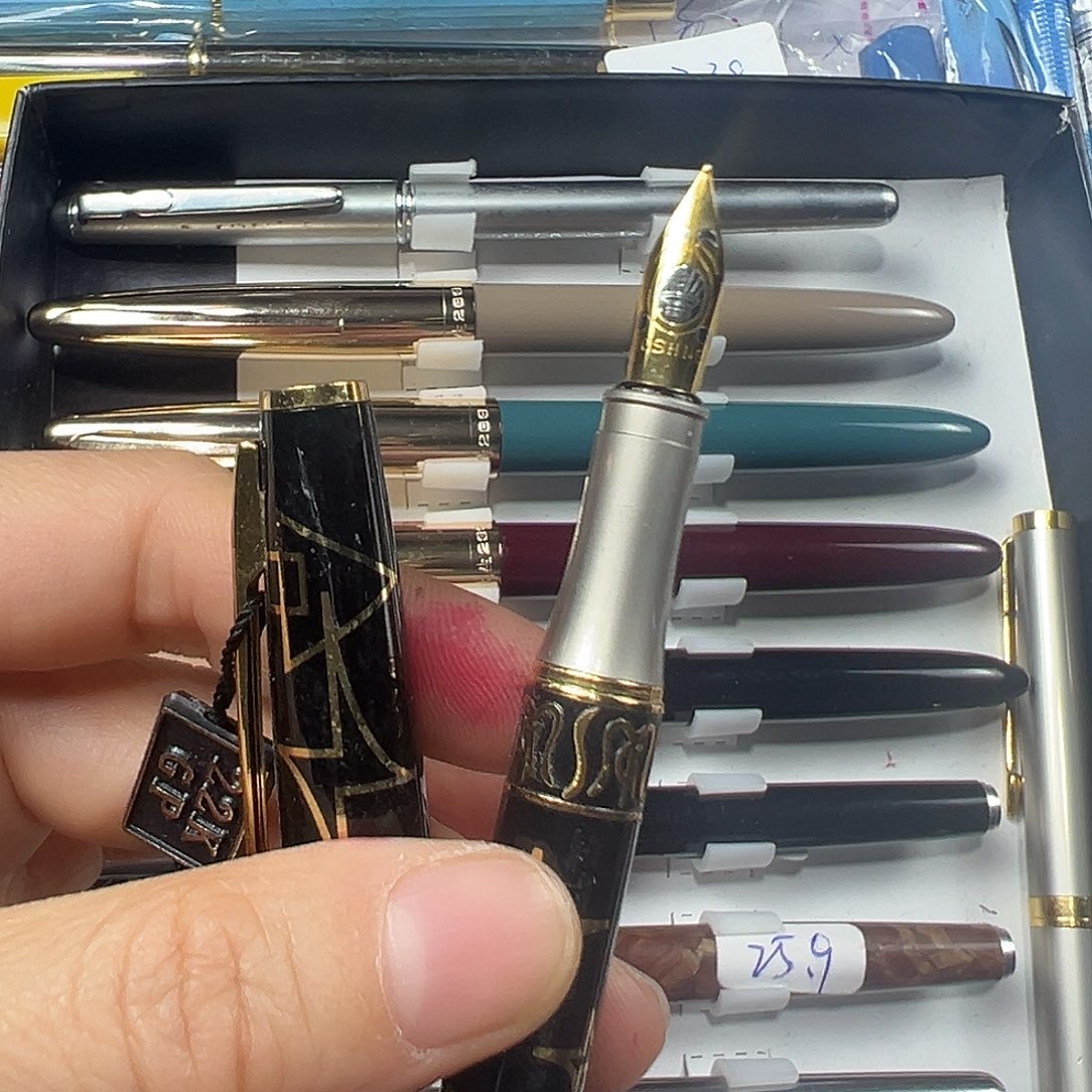便携式博士冠黑金色明尖孤品可用墨囊