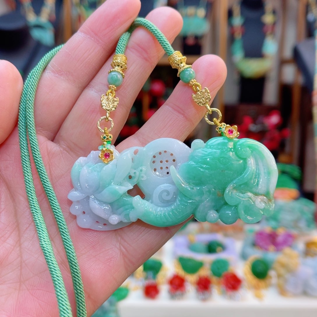 翡翠颈饰合金48小时鉴赏期