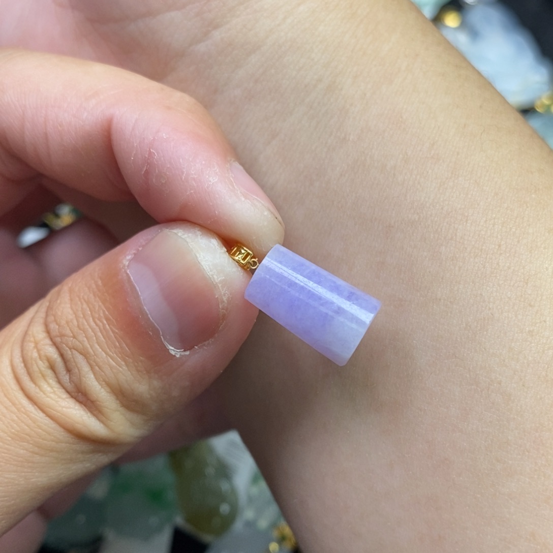 翡翠18K金镶嵌颈饰无事牌