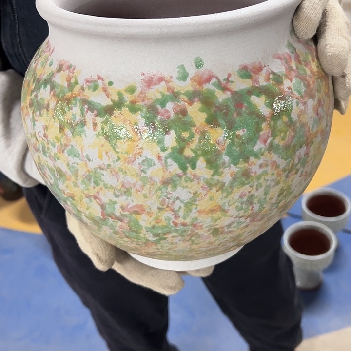 高度24厘米口20厘米