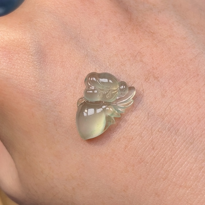 翡翠颈饰未镶嵌花仙子