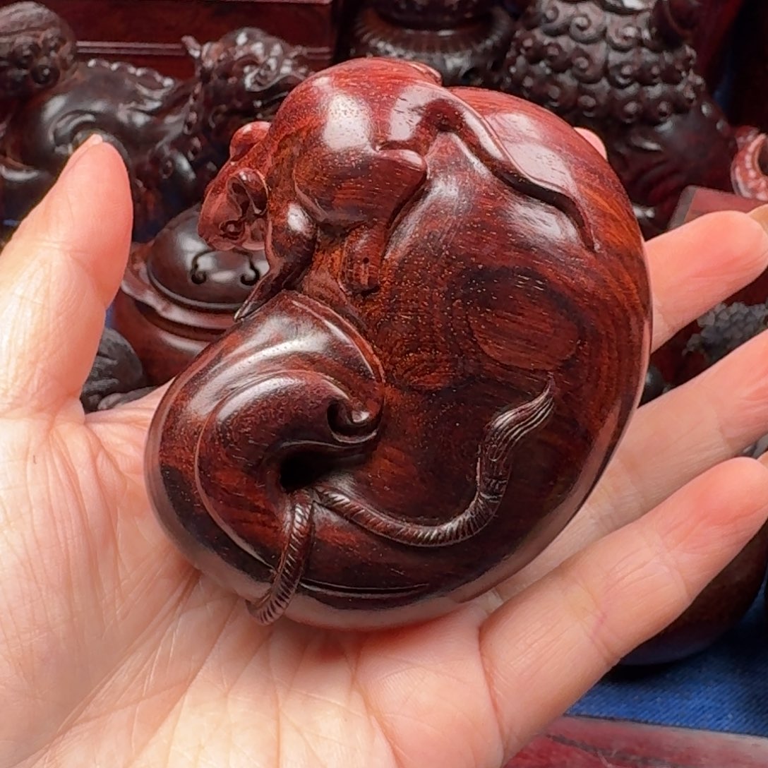 紫檀木类成套家具