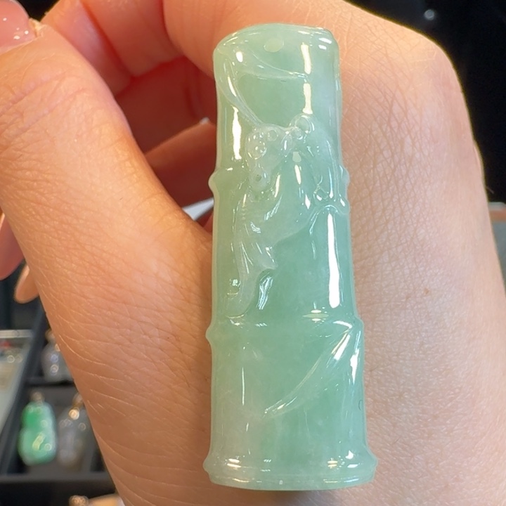 翡翠未镶嵌挂件节节高升