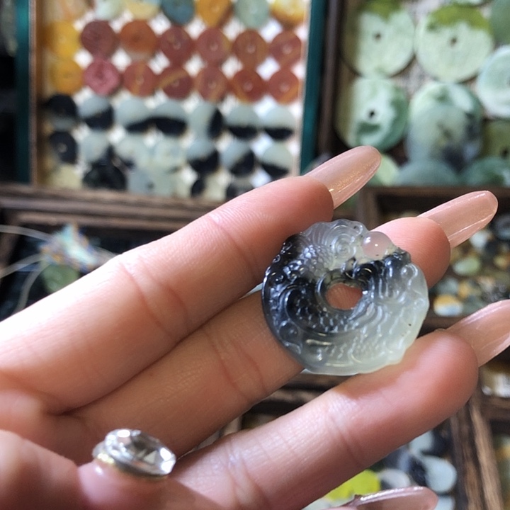 岫玉岫玉挂件未镶嵌